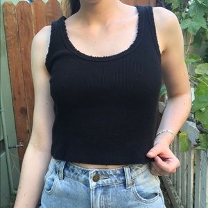 COMFY ROUGH HEM BLACK TANK